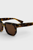 NAPA - BROWN TORTOISE