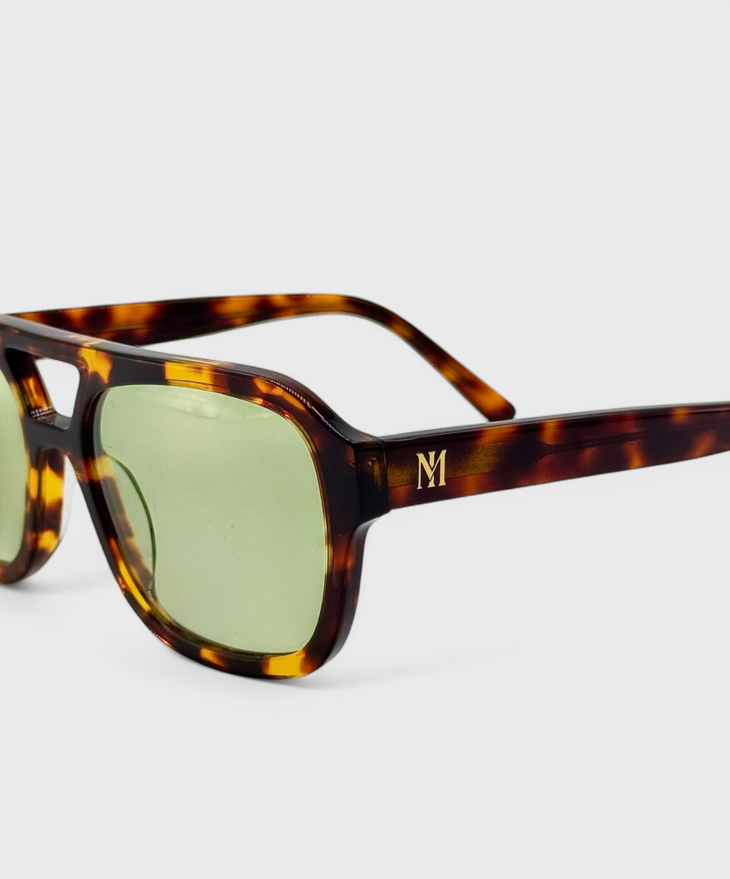 Co Pilot - Cognac Tortoise
