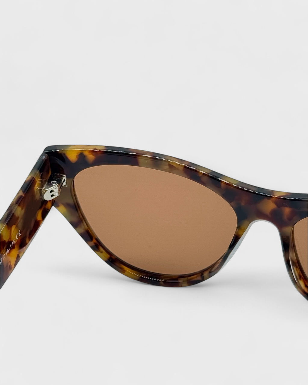 Capri - Brown tortoise