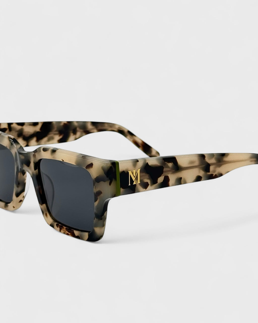 Bianca - Light tortoise