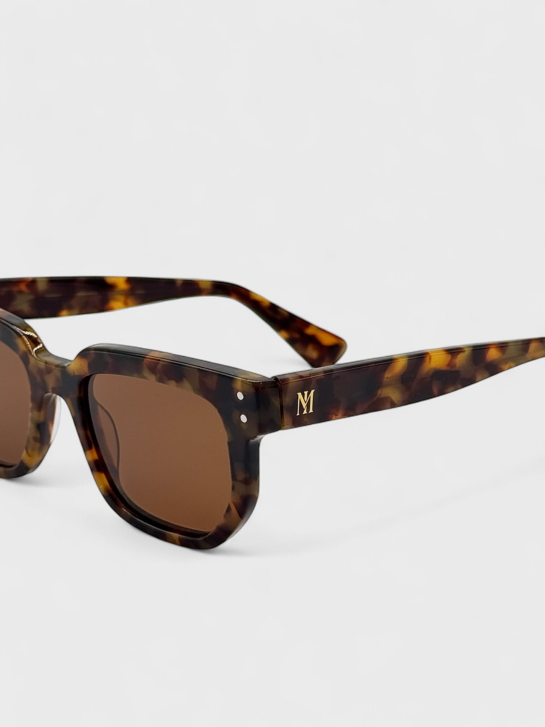 Napa - Brown tortoise